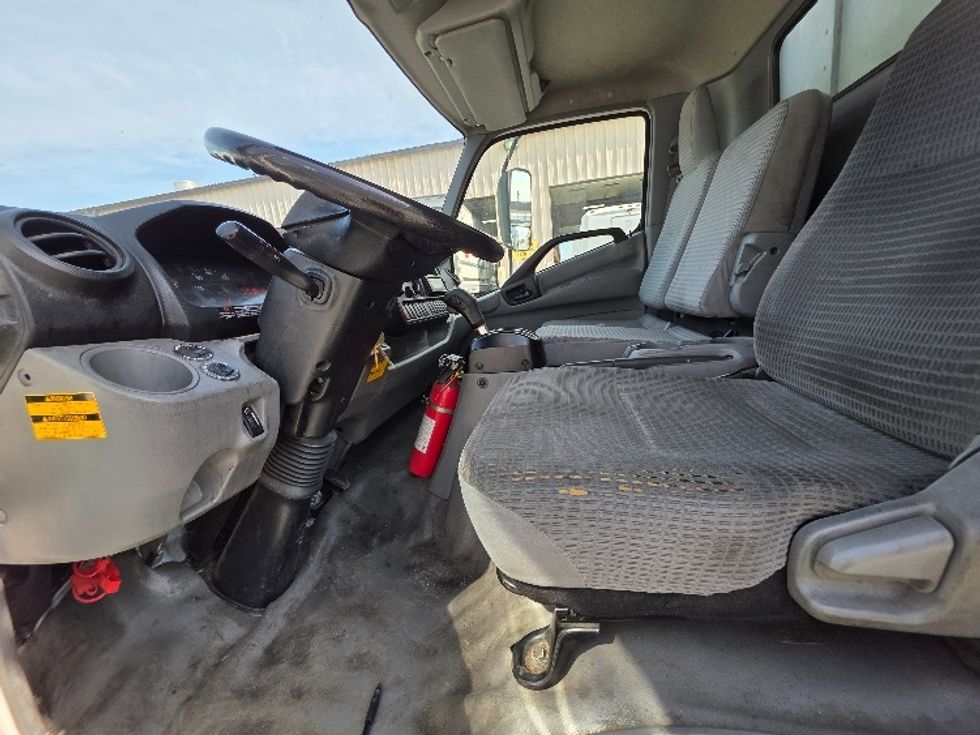 Refrigerated Truck-Light and Medium Duty Trucks-Hino-2019-195-Torrance-CA-177,291\n\t\tmiles-$ 42,750 - Image 17