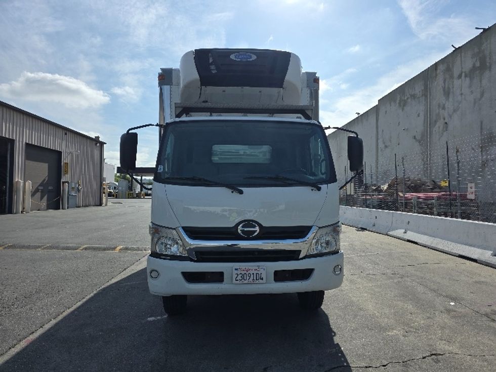 Refrigerated Truck-Light and Medium Duty Trucks-Hino-2019-195-Torrance-CA-177,291\n\t\tmiles-$ 42,750 - Image 2