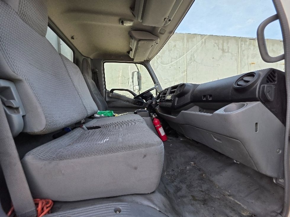 Refrigerated Truck-Light and Medium Duty Trucks-Hino-2019-195-Torrance-CA-177,291\n\t\tmiles-$ 42,750 - Image 22