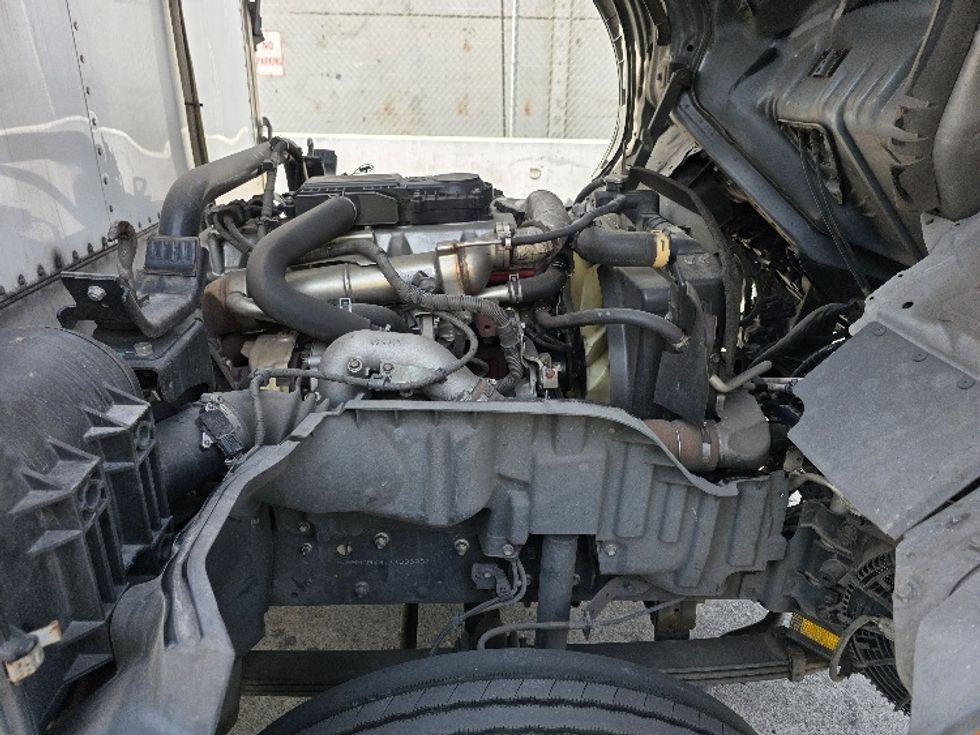Refrigerated Truck-Light and Medium Duty Trucks-Hino-2019-195-Torrance-CA-177,291\n\t\tmiles-$ 42,750 - Image 23
