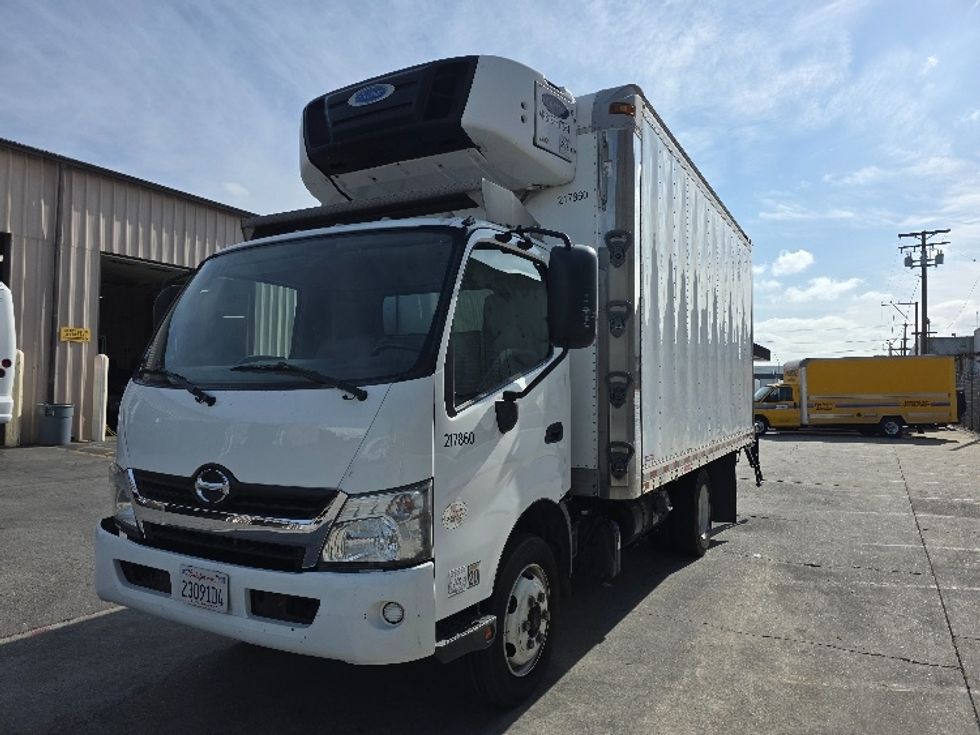 Refrigerated Truck-Light and Medium Duty Trucks-Hino-2019-195-Torrance-CA-177,291\n\t\tmiles-$ 42,750 - Image 3