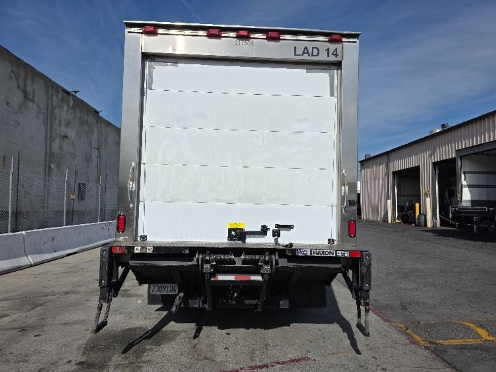 Refrigerated Truck-Light and Medium Duty Trucks-Hino-2019-195-Torrance-CA-177,291\n\t\tmiles-$ 42,750 - Image 7