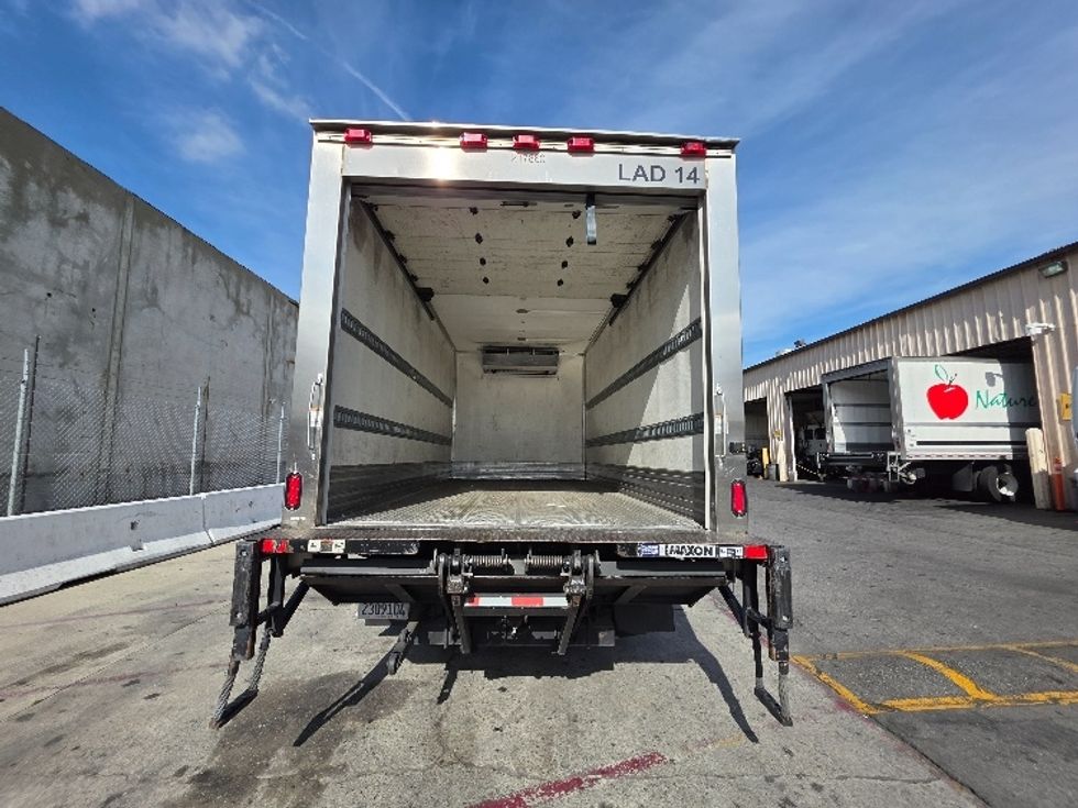 Refrigerated Truck-Light and Medium Duty Trucks-Hino-2019-195-Torrance-CA-177,291\n\t\tmiles-$ 42,750 - Image 8