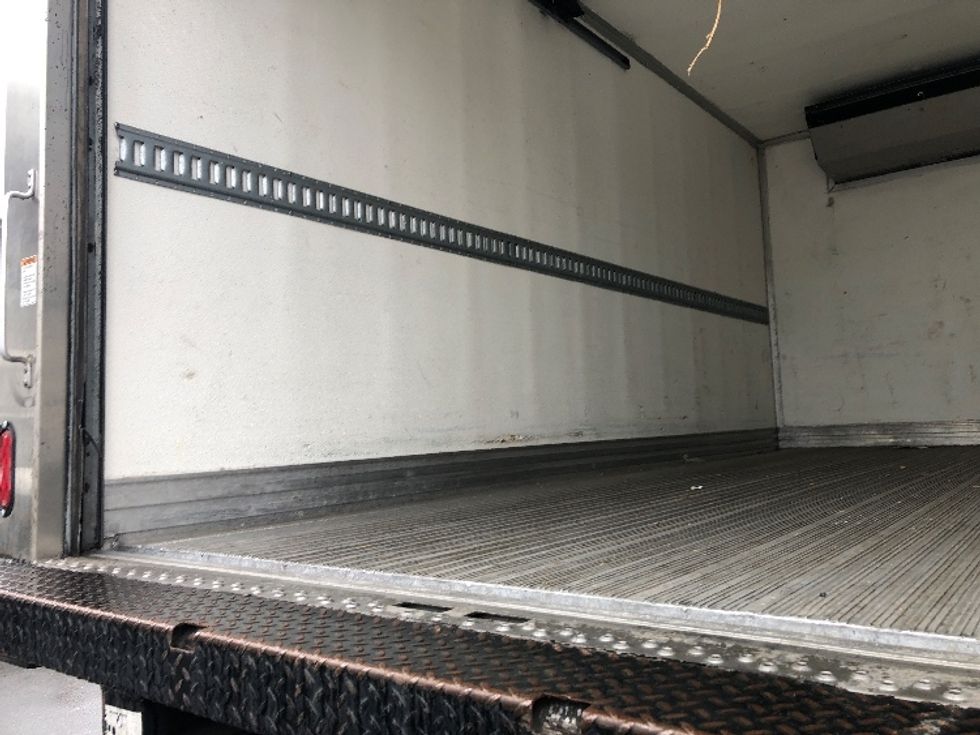 Refrigerated Truck-Light and Medium Duty Trucks-Hino-2019-195-Torrance-CA-78,875\n\t\tmiles-$ 54,750 - Image 10