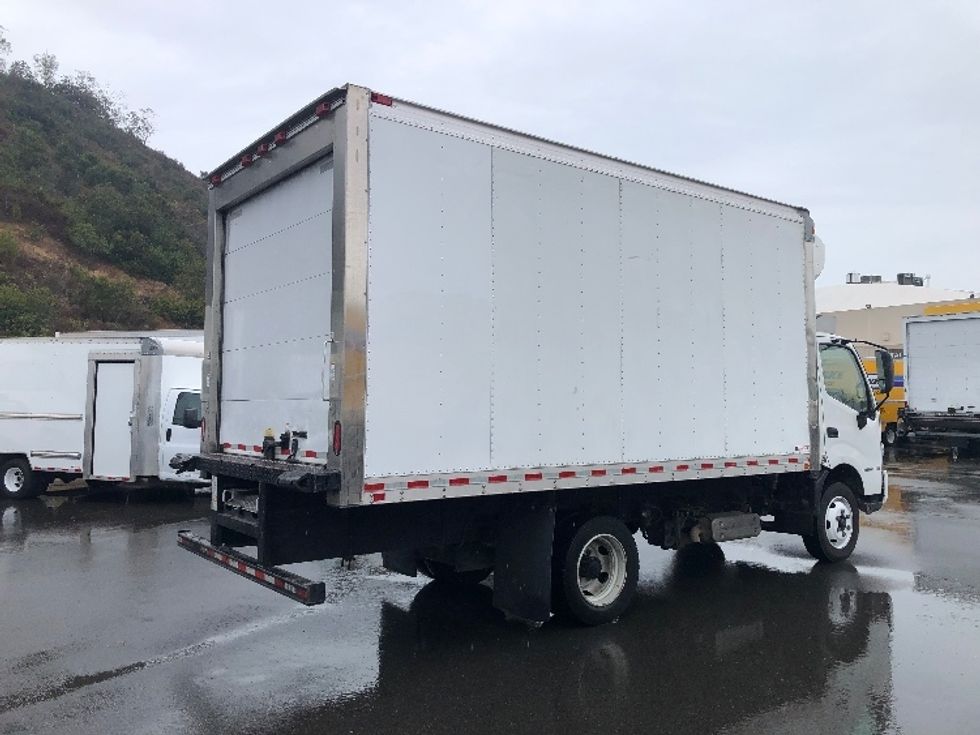 Refrigerated Truck-Light and Medium Duty Trucks-Hino-2019-195-Torrance-CA-78,875\n\t\tmiles-$ 54,750 - Image 12