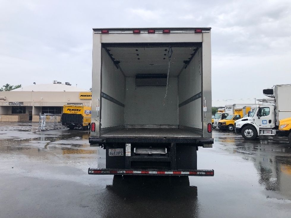 Refrigerated Truck-Light and Medium Duty Trucks-Hino-2019-195-Torrance-CA-78,875\n\t\tmiles-$ 54,750 - Image 8