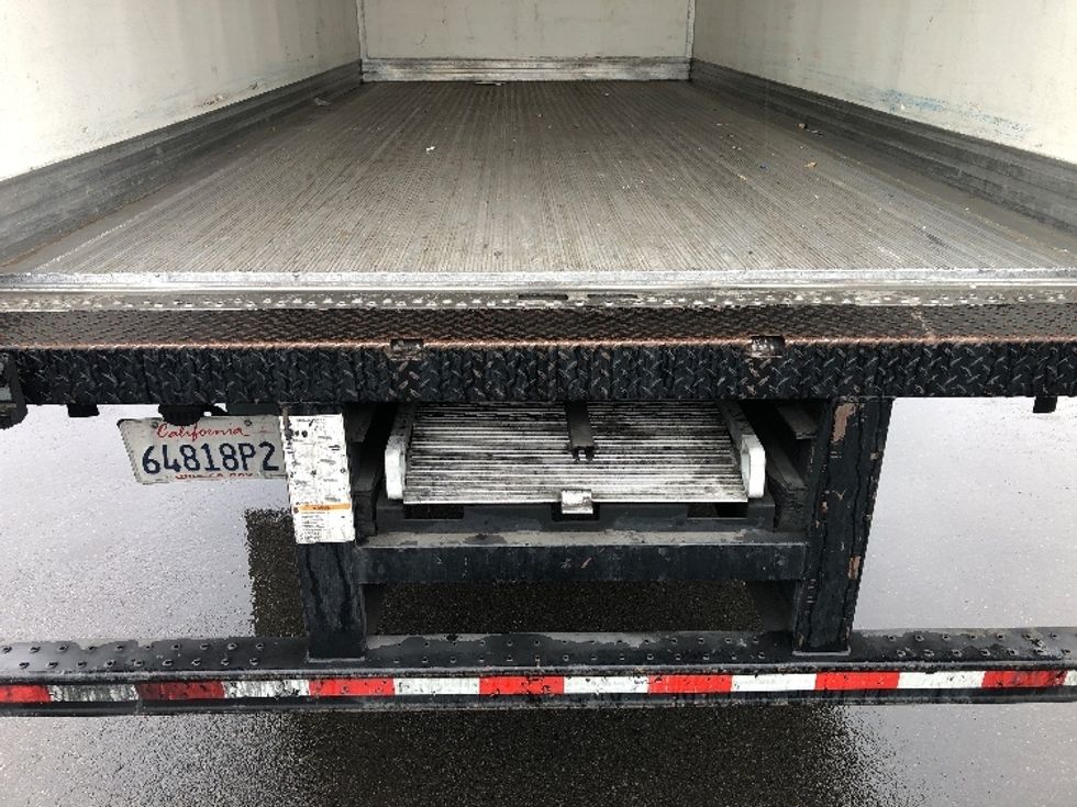 Refrigerated Truck-Light and Medium Duty Trucks-Hino-2019-195-Torrance-CA-78,875\n\t\tmiles-$ 54,750 - Image 9