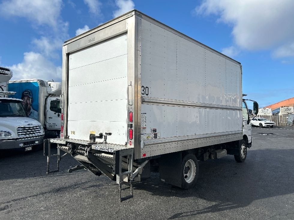 Refrigerated Truck-Light and Medium Duty Trucks-Hino-2019-195-West Sacramento-CA-115,145\n\t\tmiles-$ 52,250 - Image 13