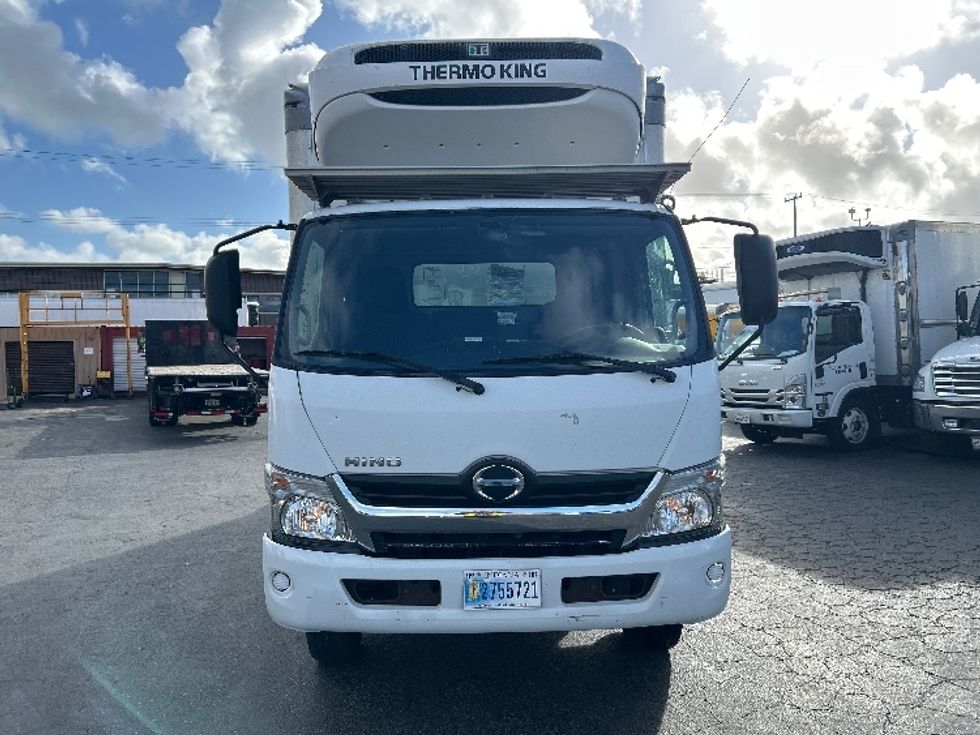 Refrigerated Truck-Light and Medium Duty Trucks-Hino-2019-195-West Sacramento-CA-115,145\n\t\tmiles-$ 52,250 - Image 2
