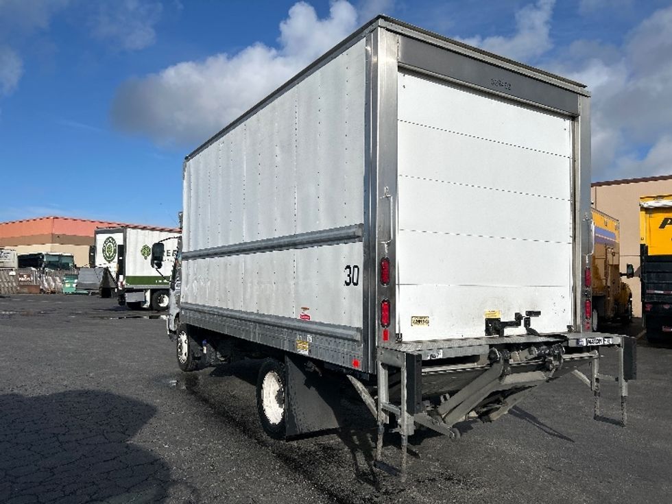 Refrigerated Truck-Light and Medium Duty Trucks-Hino-2019-195-West Sacramento-CA-115,145\n\t\tmiles-$ 52,250 - Image 6