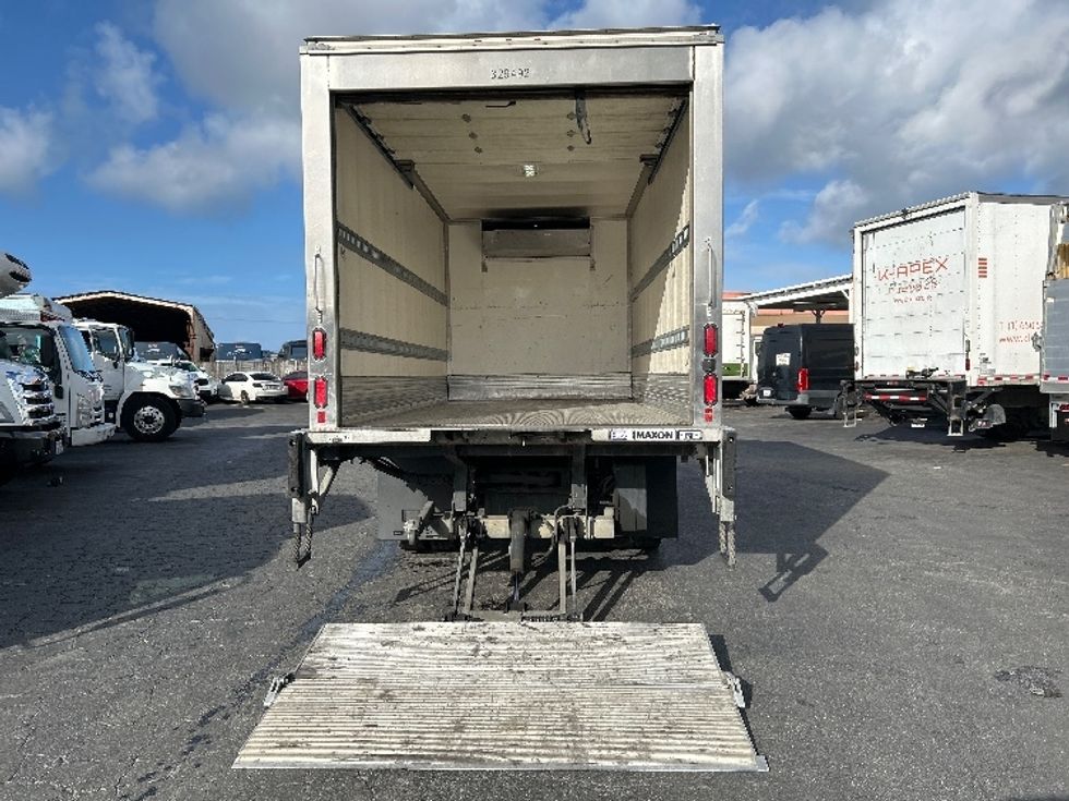 Refrigerated Truck-Light and Medium Duty Trucks-Hino-2019-195-West Sacramento-CA-115,145\n\t\tmiles-$ 52,250 - Image 9