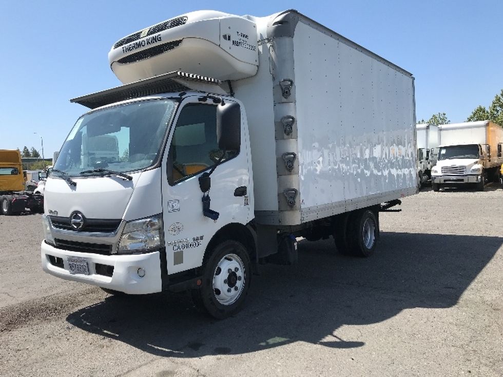 Refrigerated Truck-Light and Medium Duty Trucks-Hino-2019-195-West Sacramento-CA-202,253\n\t\tmiles-$ 35,250 - Image 3