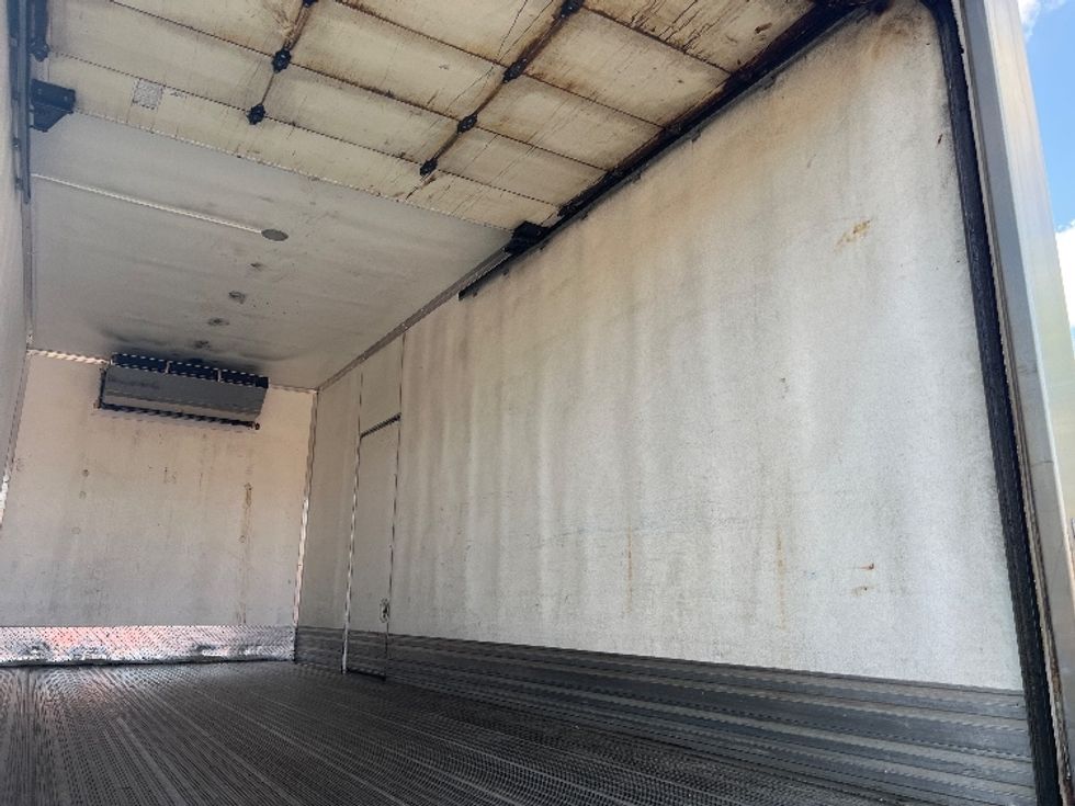 Refrigerated Truck-Light and Medium Duty Trucks-Hino-2019-258LP-Mississauga-ON-215,468\n\t\tkm-$ 71,250 - Image 11