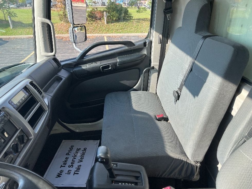 Refrigerated Truck-Light and Medium Duty Trucks-Hino-2019-258LP-Mississauga-ON-215,468\n\t\tkm-$ 71,250 - Image 18
