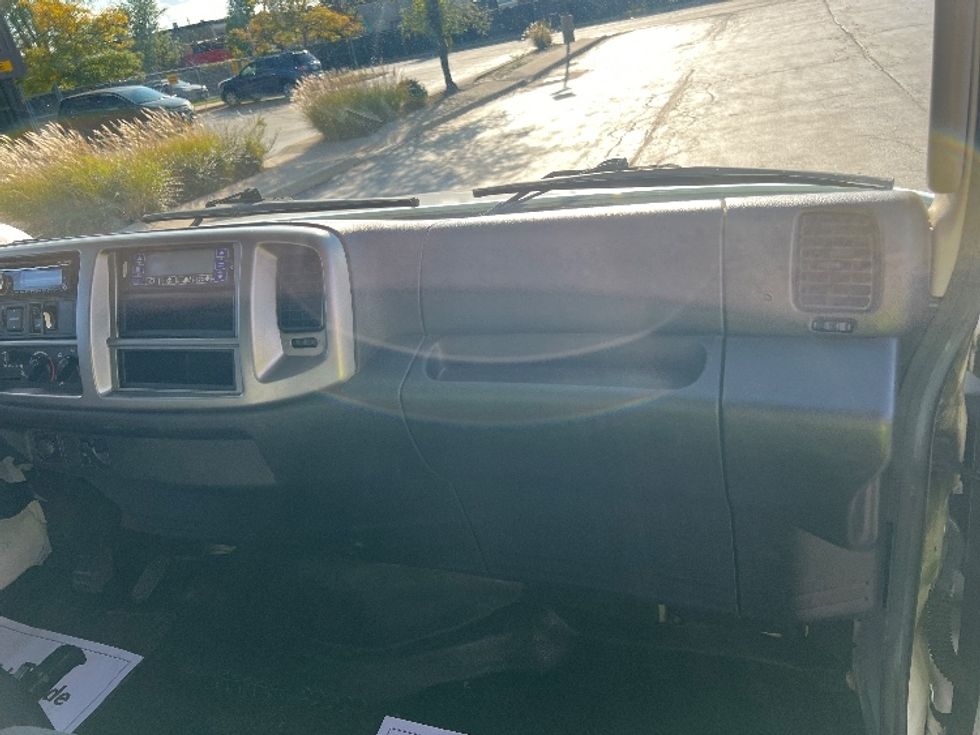 Refrigerated Truck-Light and Medium Duty Trucks-Hino-2019-258LP-Mississauga-ON-215,468\n\t\tkm-$ 71,250 - Image 20