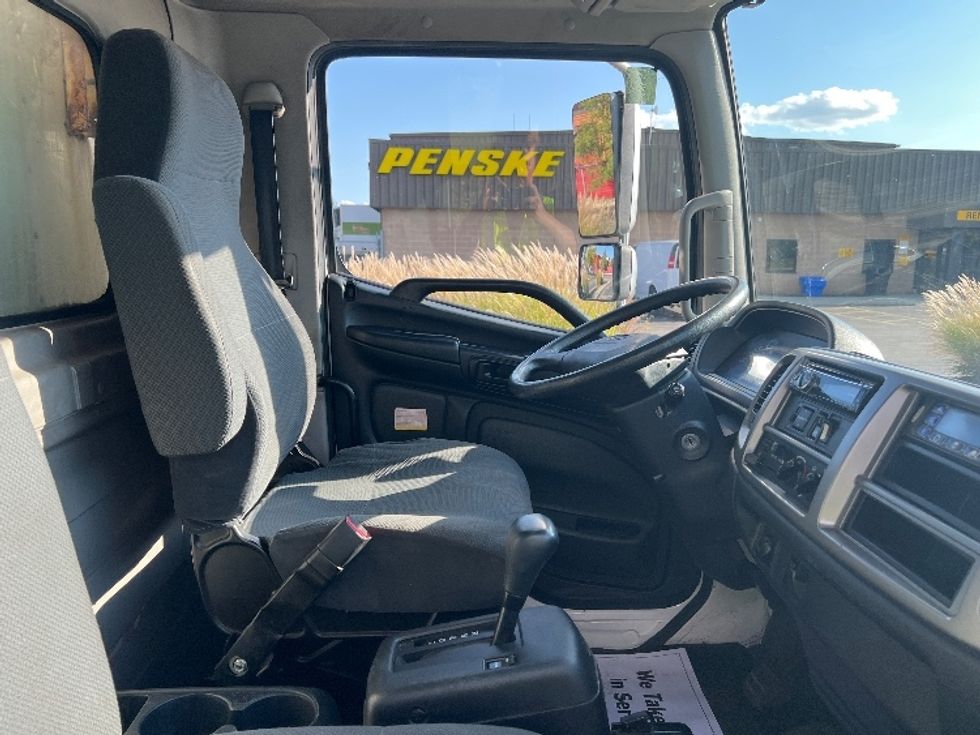 Refrigerated Truck-Light and Medium Duty Trucks-Hino-2019-258LP-Mississauga-ON-215,468\n\t\tkm-$ 71,250 - Image 21