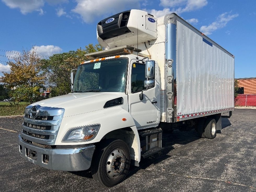 Refrigerated Truck-Light and Medium Duty Trucks-Hino-2019-258LP-Mississauga-ON-215,468\n\t\tkm-$ 71,250 - Image 3