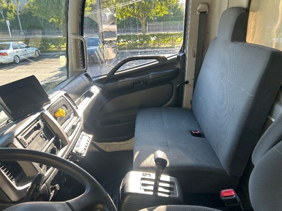 Refrigerated Truck-Light and Medium Duty Trucks-Hino-2019-268-Anaheim-CA-175,193\n\t\tmiles-$ 62,750 - Image 19