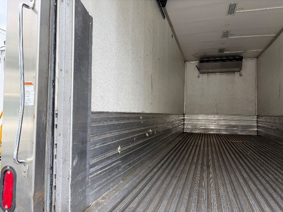 Refrigerated Truck-Light and Medium Duty Trucks-Hino-2019-268-Atlanta (Forest Park)-GA-219,168\n\t\tmiles-$ 38,500 - Image 11