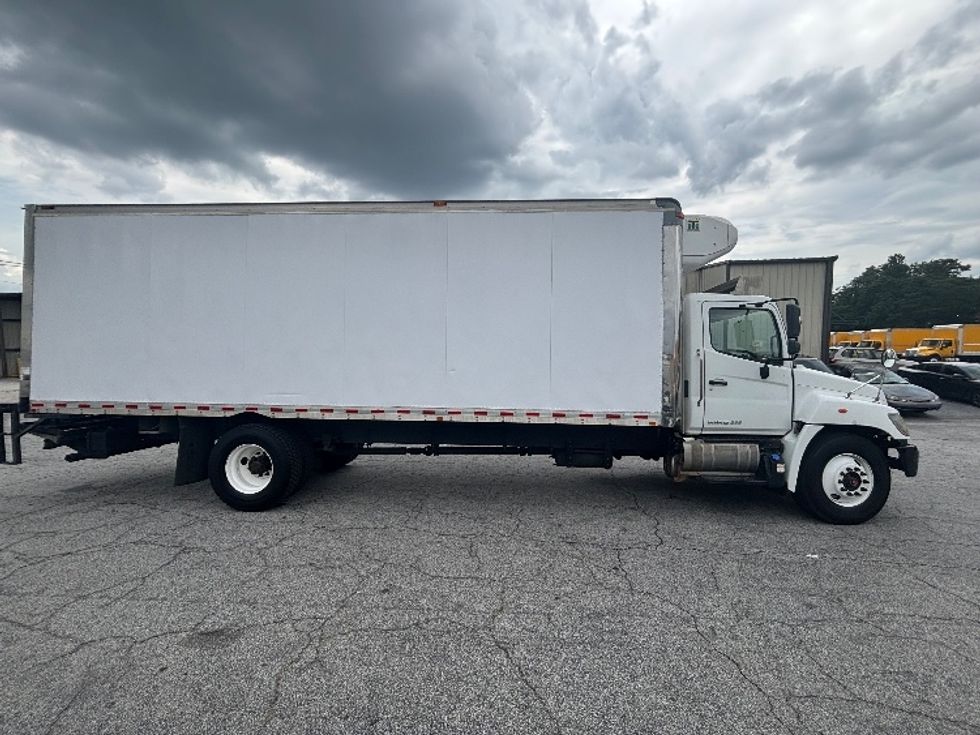 Refrigerated Truck-Light and Medium Duty Trucks-Hino-2019-268-Atlanta (Forest Park)-GA-263,117\n\t\tmiles-$ 34,250 - Image 15