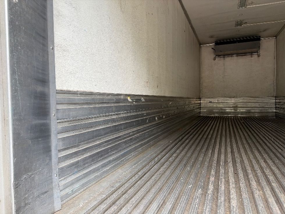 Refrigerated Truck-Light and Medium Duty Trucks-Hino-2019-268-Atlanta (Forest Park)-GA-287,270\n\t\tmiles-$ 32,000 - Image 11