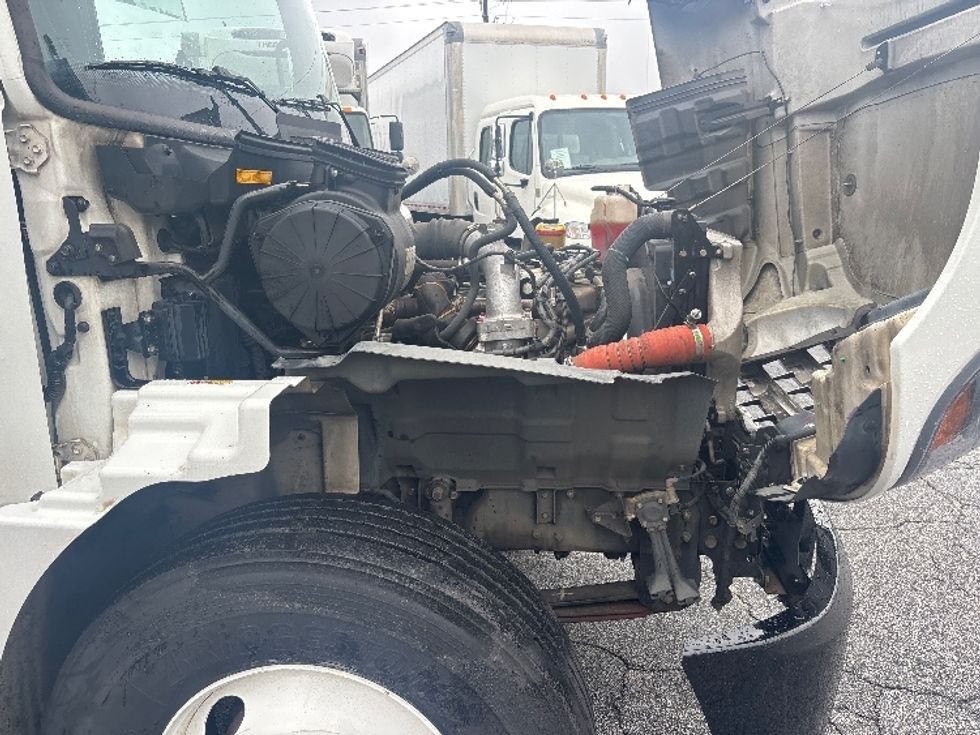 Refrigerated Truck-Light and Medium Duty Trucks-Hino-2019-268-Atlanta (Forest Park)-GA-294,868\n\t\tmiles-$ 31,000 - Image 24