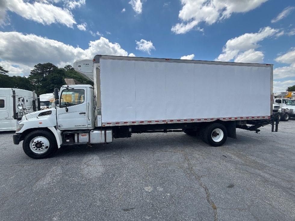 Refrigerated Truck-Light and Medium Duty Trucks-Hino-2019-268-Atlanta (Forest Park)-GA-338,845\n\t\tmiles-$ 25,750 - Image 4