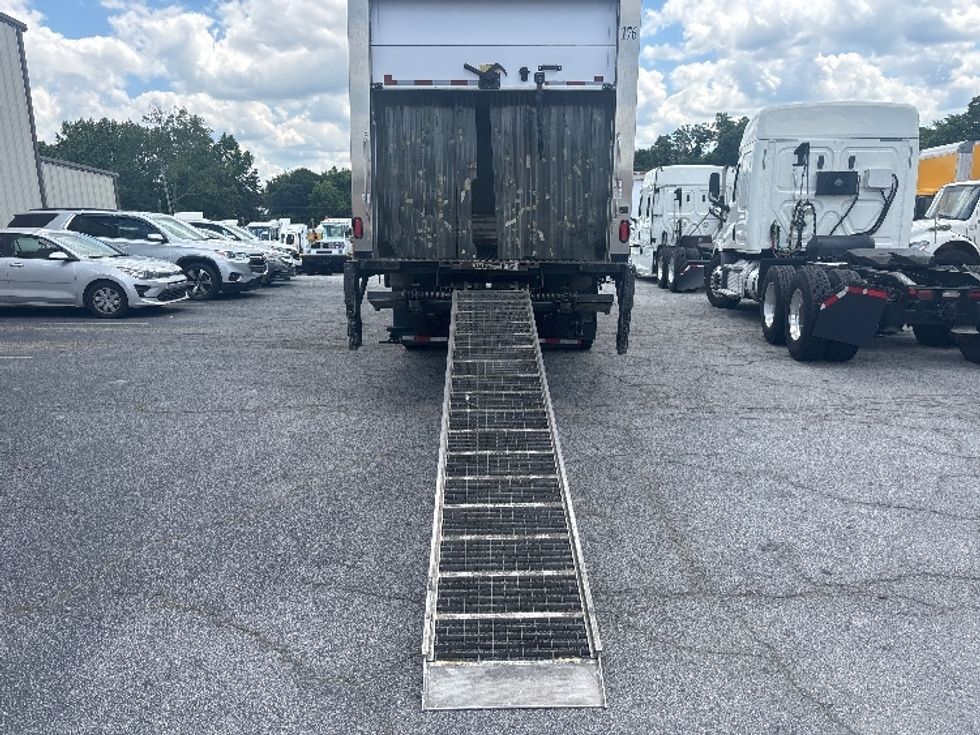 Refrigerated Truck-Light and Medium Duty Trucks-Hino-2019-268-Atlanta (Forest Park)-GA-338,845\n\t\tmiles-$ 25,750 - Image 9