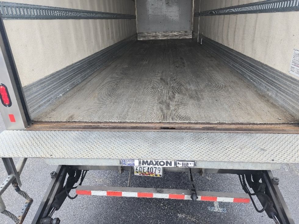 Refrigerated Truck-Light and Medium Duty Trucks-Hino-2019-268-Baltimore-MD-254,426\n\t\tmiles-$ 46,000 - Image 10