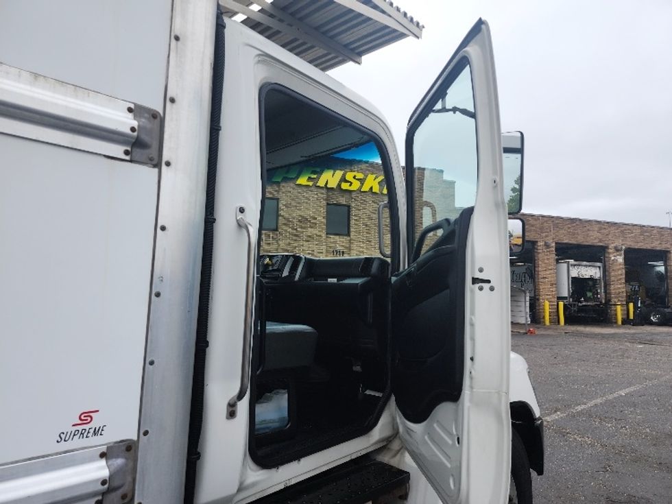 Refrigerated Truck-Light and Medium Duty Trucks-Hino-2019-268-Baltimore-MD-254,426\n\t\tmiles-$ 46,000 - Image 20