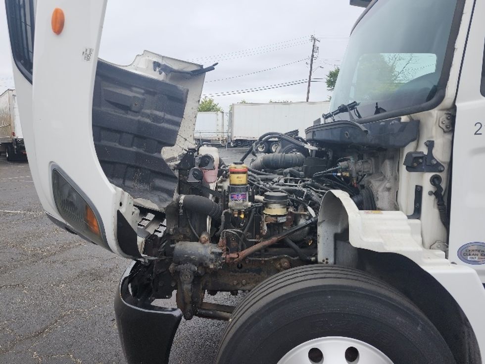 Refrigerated Truck-Light and Medium Duty Trucks-Hino-2019-268-Baltimore-MD-254,426\n\t\tmiles-$ 46,000 - Image 24