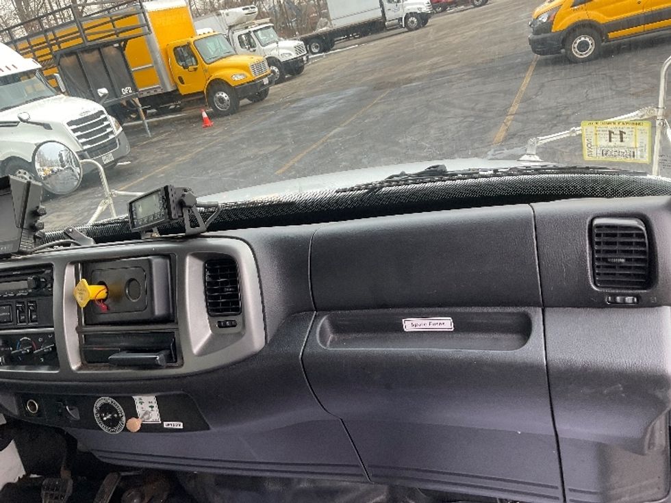 Refrigerated Truck-Light and Medium Duty Trucks-Hino-2019-268-Braintree-MA-162,015\n\t\tmiles-$ 53,000 - Image 21