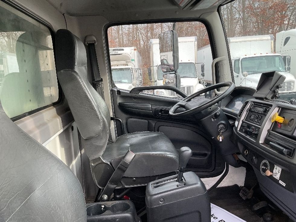 Refrigerated Truck-Light and Medium Duty Trucks-Hino-2019-268-Braintree-MA-162,015\n\t\tmiles-$ 53,000 - Image 22