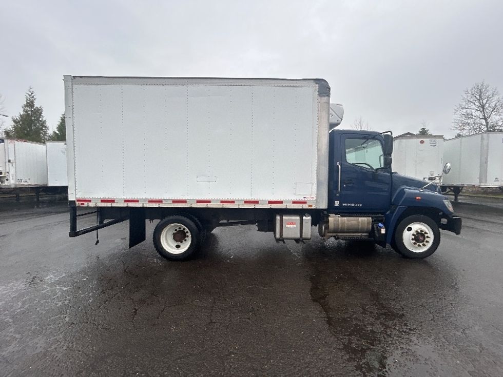 Refrigerated Truck-Light and Medium Duty Trucks-Hino-2019-268-Clackamas-OR-142,229\n\t\tmiles-$ 43,250 - Image 14
