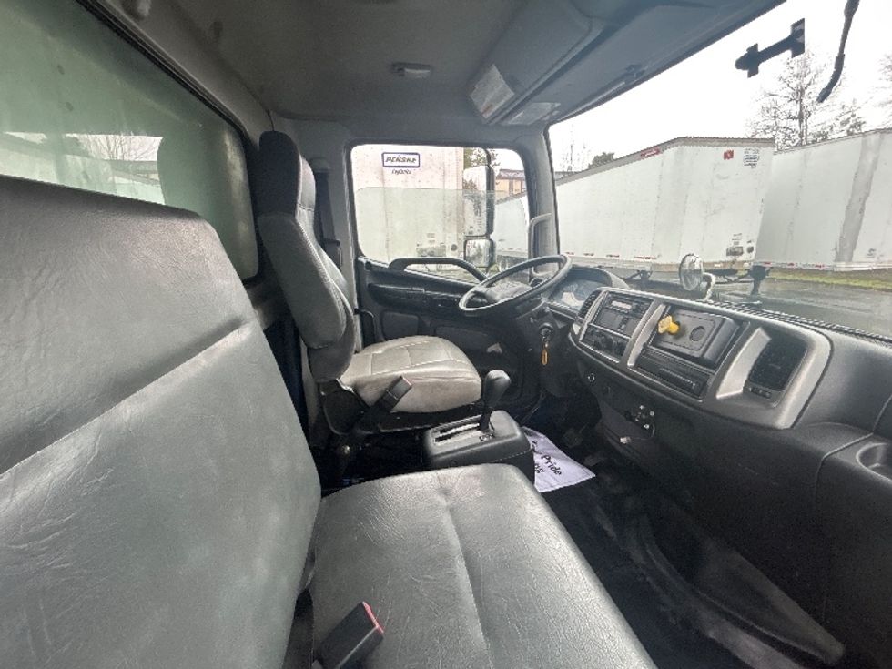 Refrigerated Truck-Light and Medium Duty Trucks-Hino-2019-268-Clackamas-OR-142,229\n\t\tmiles-$ 43,250 - Image 21