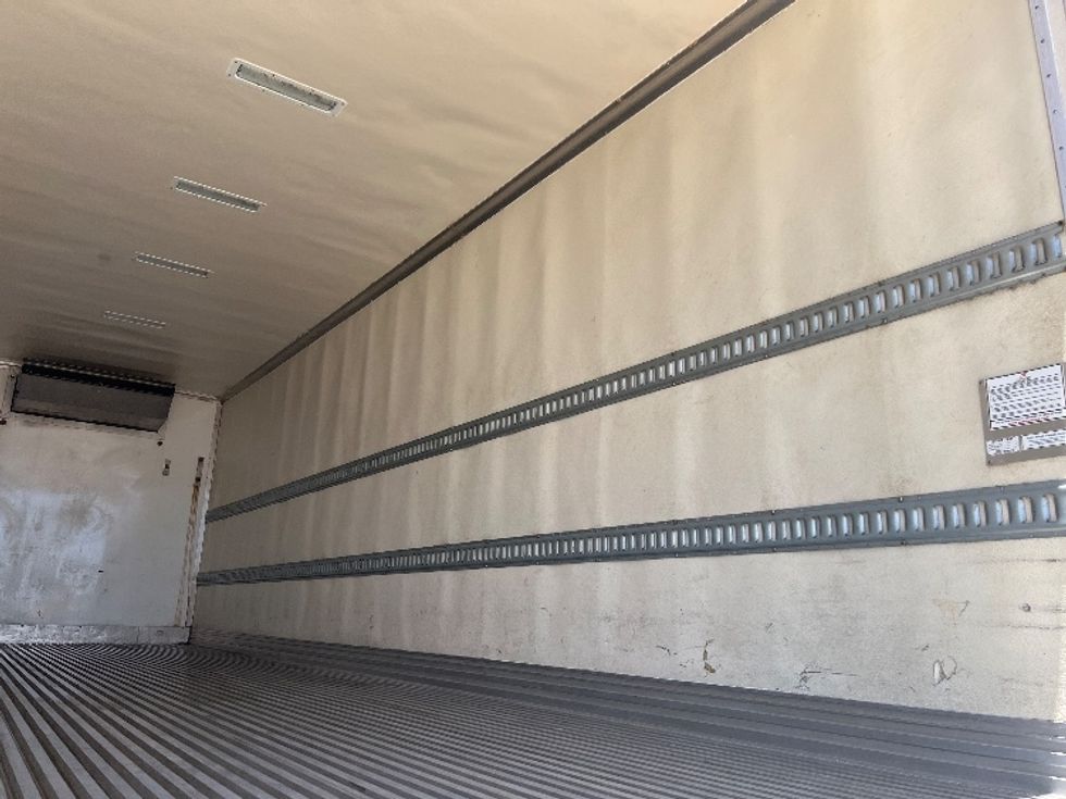 Refrigerated Truck-Light and Medium Duty Trucks-Hino-2019-268-Corpus Christi-TX-261,864\n\t\tmiles-$ 33,250 - Image 12