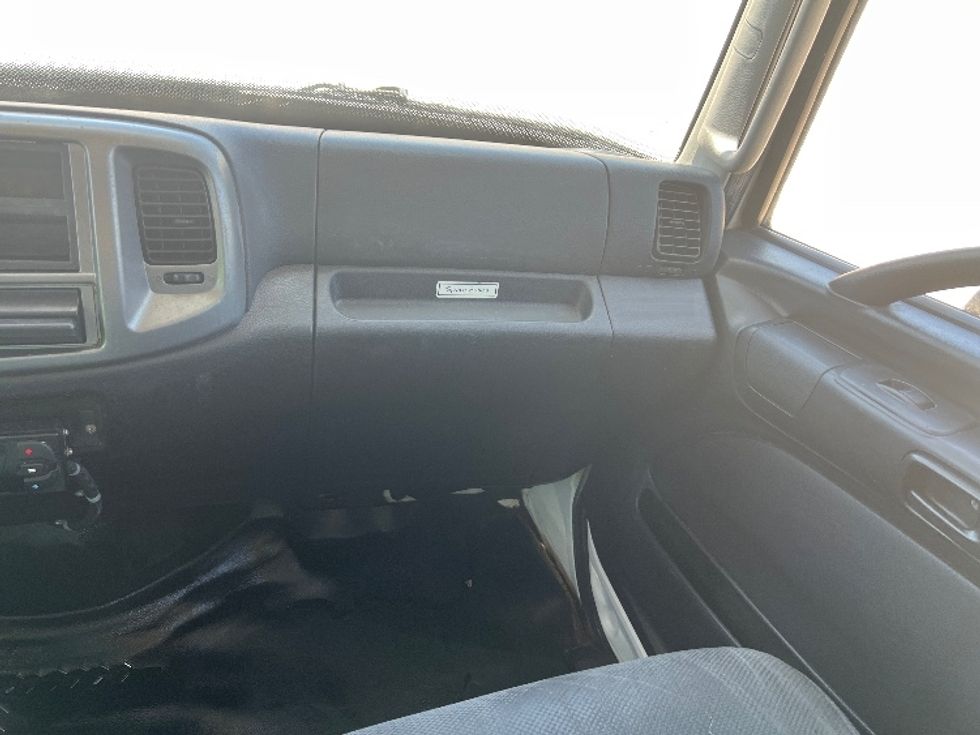 Refrigerated Truck-Light and Medium Duty Trucks-Hino-2019-268-Corpus Christi-TX-261,864\n\t\tmiles-$ 33,250 - Image 21