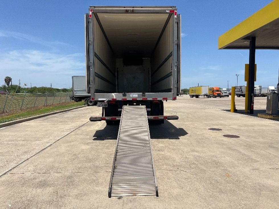 Refrigerated Truck-Light and Medium Duty Trucks-Hino-2019-268-Corpus Christi-TX-261,864\n\t\tmiles-$ 33,250 - Image 9