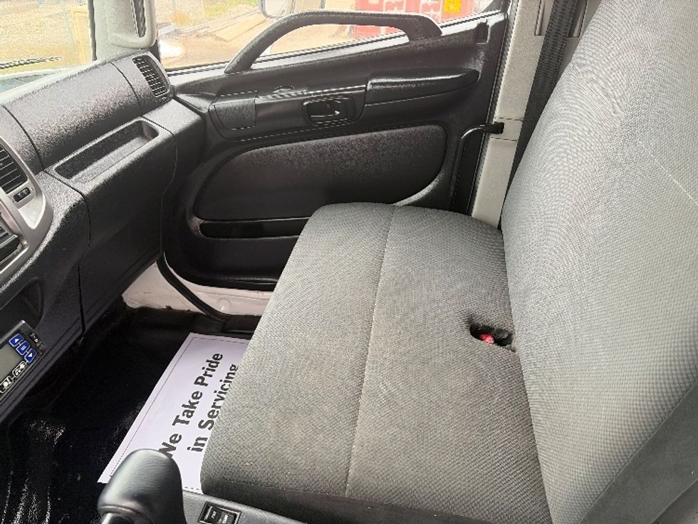 Refrigerated Truck-Light and Medium Duty Trucks-Hino-2019-268-Dallas-TX-172,658\n\t\tmiles-$ 58,750 - Image 19