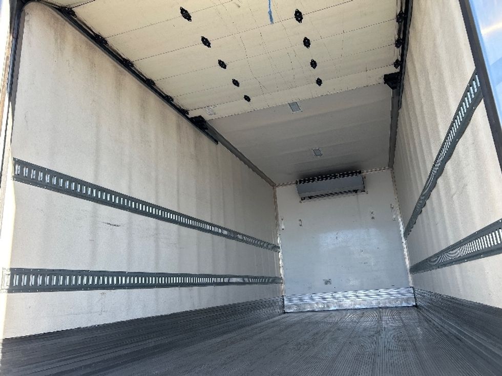 Refrigerated Truck-Light and Medium Duty Trucks-Hino-2019-268-Fontana-CA-104,946\n\t\tmiles-$ 60,000 - Image 11