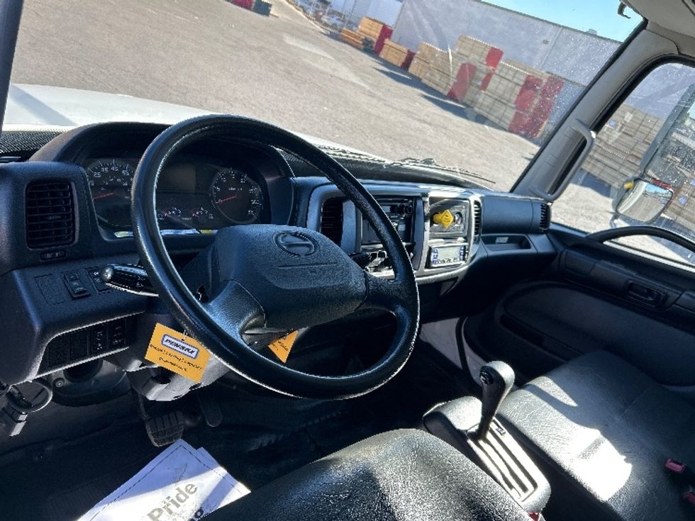 Refrigerated Truck-Light and Medium Duty Trucks-Hino-2019-268-Fontana-CA-104,946\n\t\tmiles-$ 60,000 - Image 17
