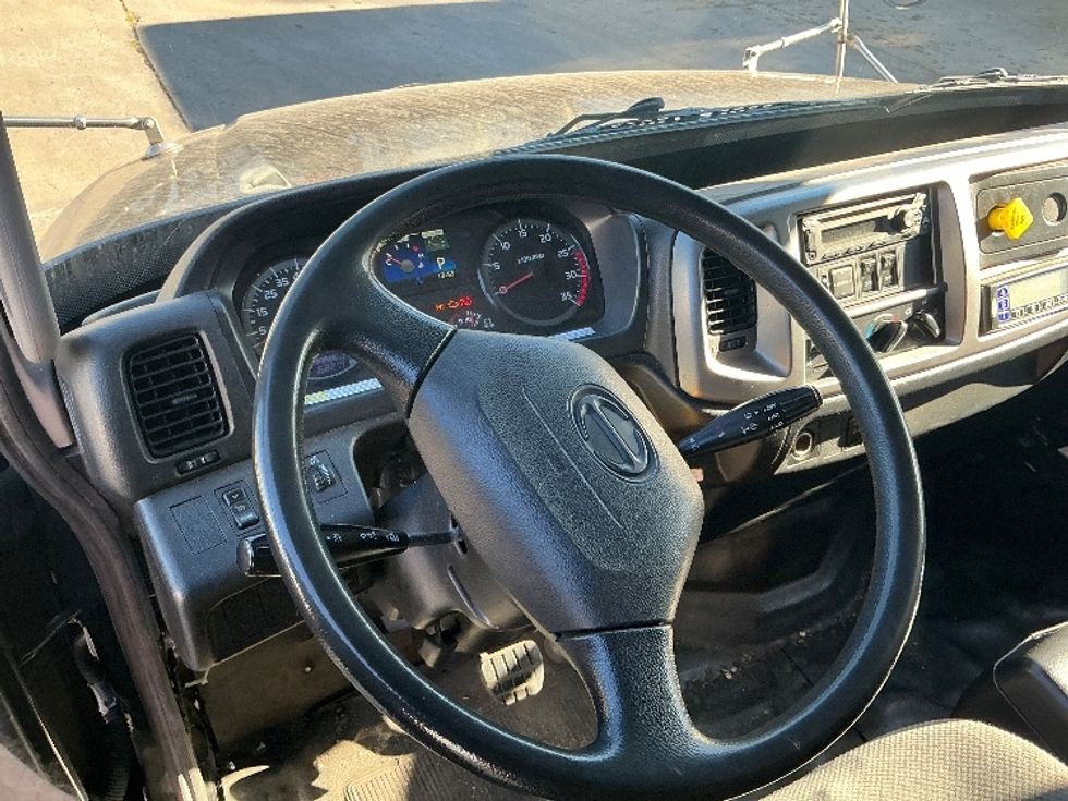 Refrigerated Truck-Light and Medium Duty Trucks-Hino-2019-268-Fontana-CA-168,219\n\t\tmiles-$ 53,250 - Image 17