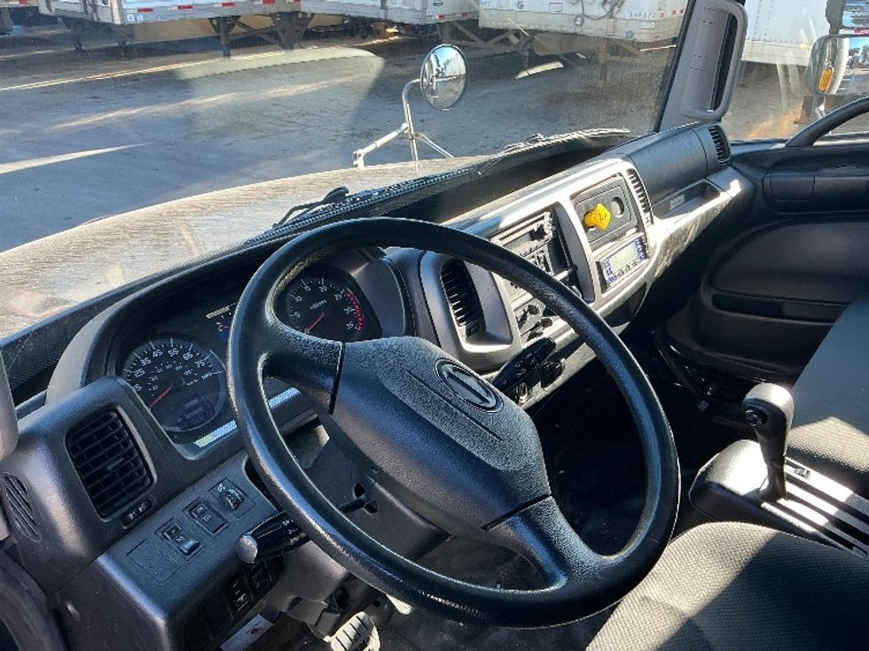 Refrigerated Truck-Light and Medium Duty Trucks-Hino-2019-268-Fontana-CA-168,219\n\t\tmiles-$ 53,250 - Image 18