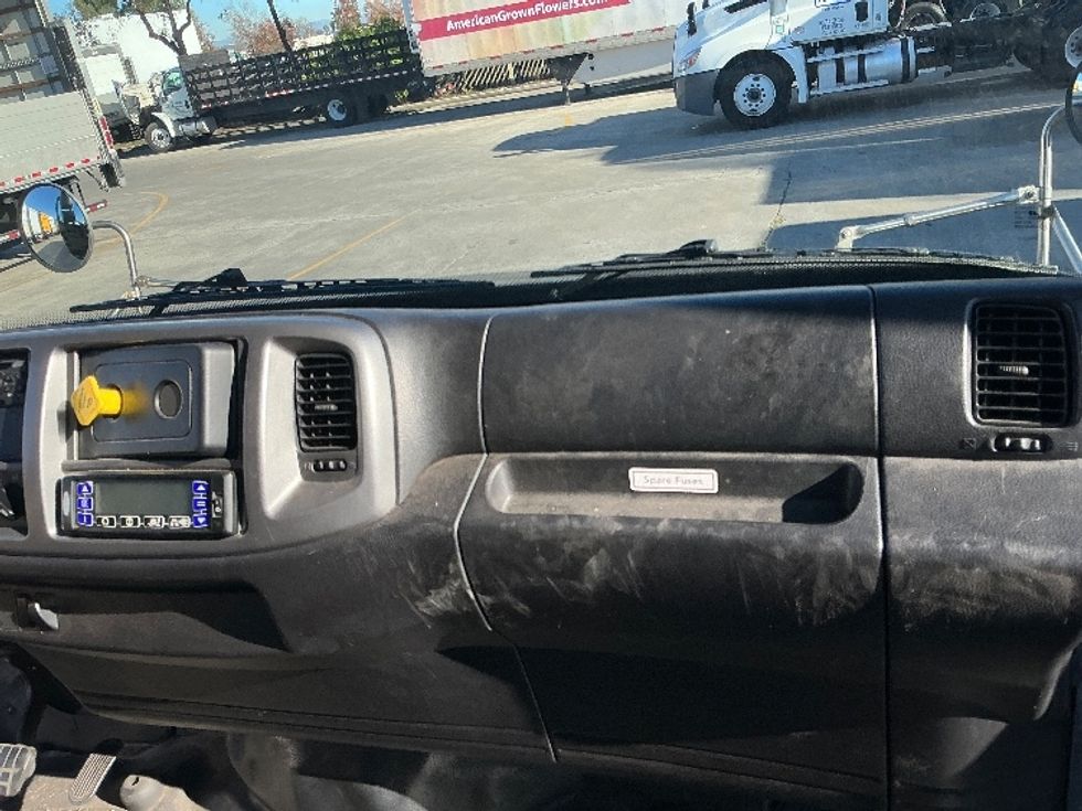 Refrigerated Truck-Light and Medium Duty Trucks-Hino-2019-268-Fontana-CA-168,219\n\t\tmiles-$ 53,250 - Image 21