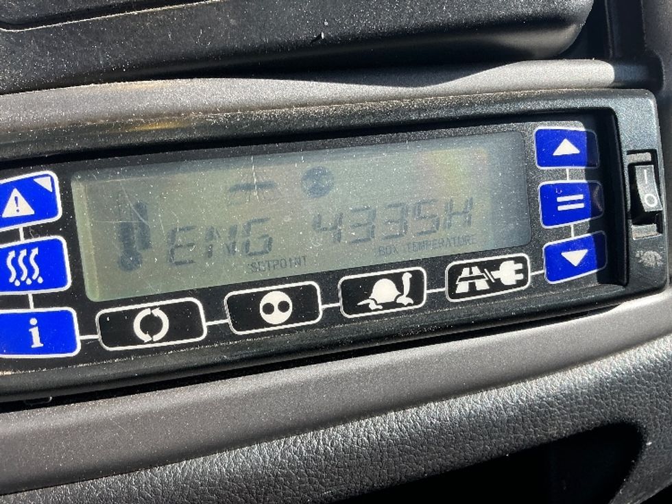 Refrigerated Truck-Light and Medium Duty Trucks-Hino-2019-268-Fontana-CA-168,219\n\t\tmiles-$ 53,250 - Image 26