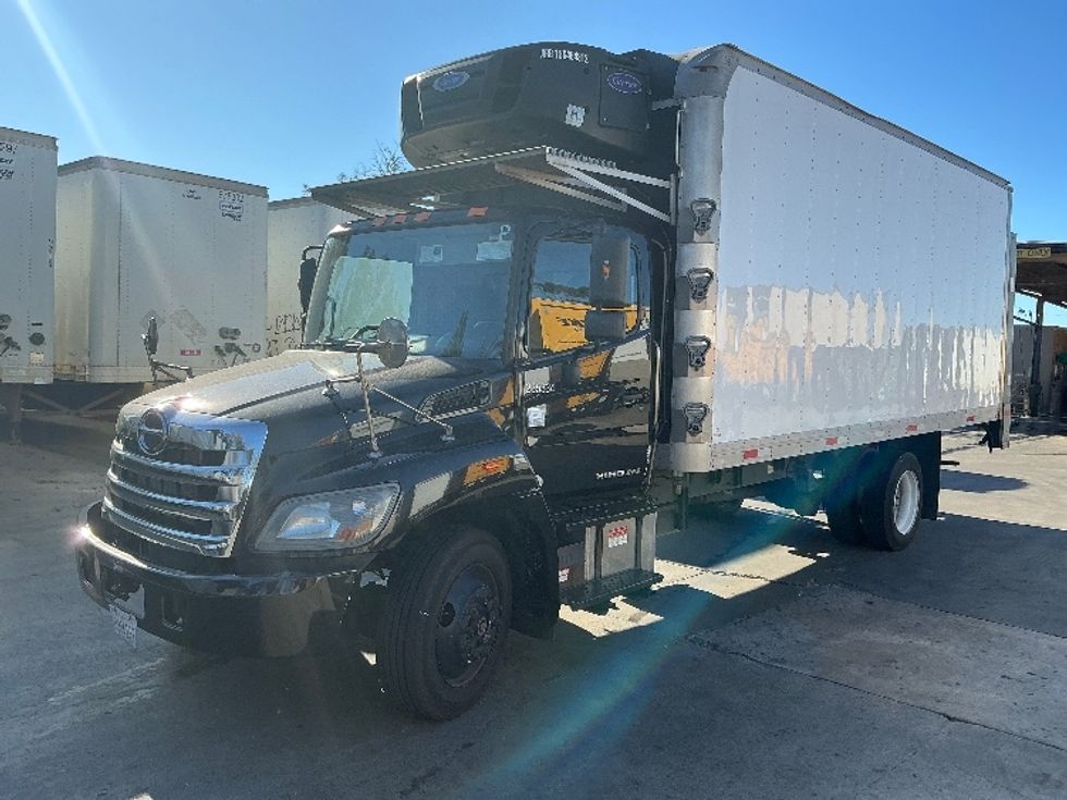 Refrigerated Truck-Light and Medium Duty Trucks-Hino-2019-268-Fontana-CA-168,219\n\t\tmiles-$ 53,250 - Image 3