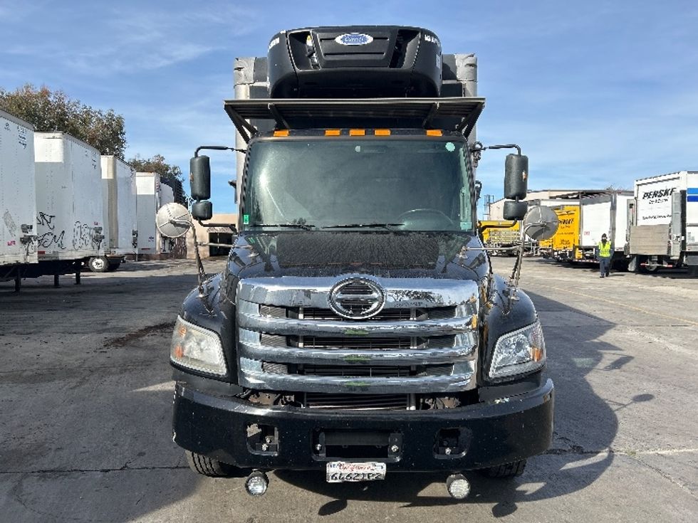 Refrigerated Truck-Light and Medium Duty Trucks-Hino-2019-268-Fontana-CA-187,875\n\t\tmiles-$ 50,500 - Image 2