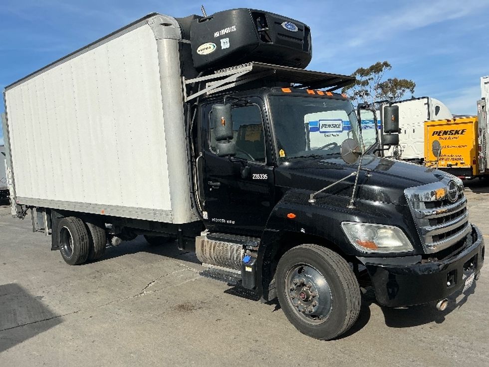 Refrigerated Truck-Light and Medium Duty Trucks-Hino-2019-268-Fontana-CA-265,795\n\t\tmiles-$ 39,750 - Image 1