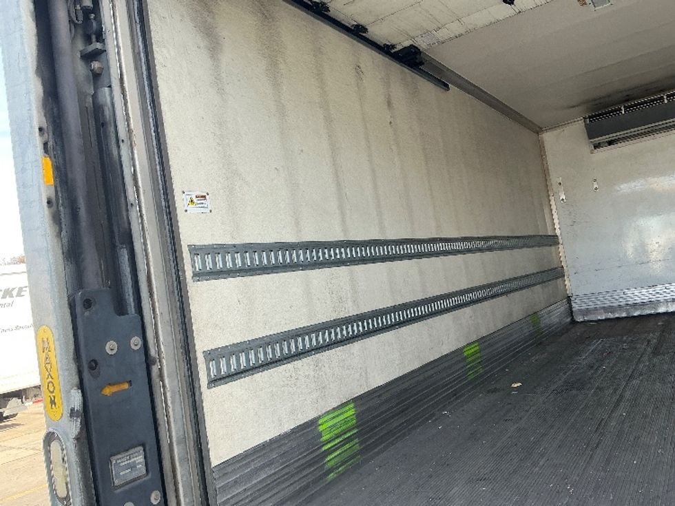 Refrigerated Truck-Light and Medium Duty Trucks-Hino-2019-268-Fontana-CA-265,795\n\t\tmiles-$ 39,750 - Image 11