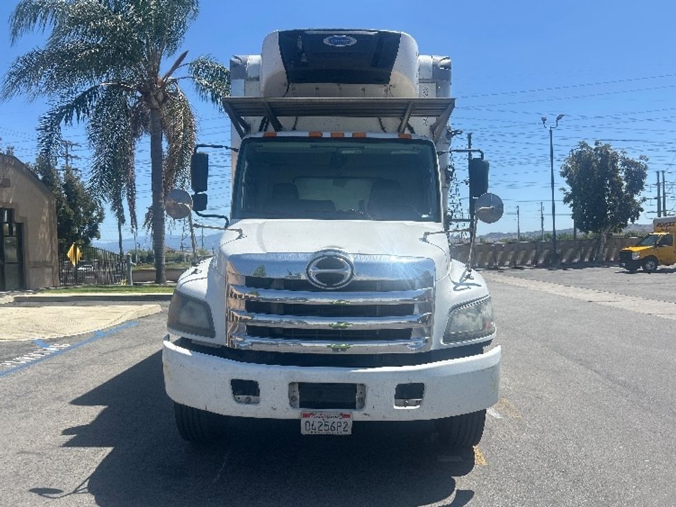Refrigerated Truck-Light and Medium Duty Trucks-Hino-2019-268-Fontana-CA-317,788\n\t\tmiles-$ 37,750 - Image 2
